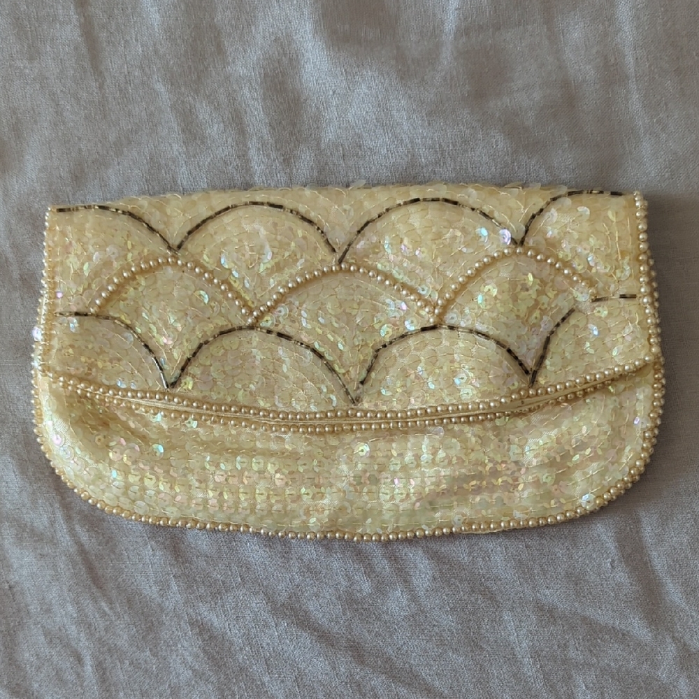 Vintage La Regale Beaded Sequin Bag